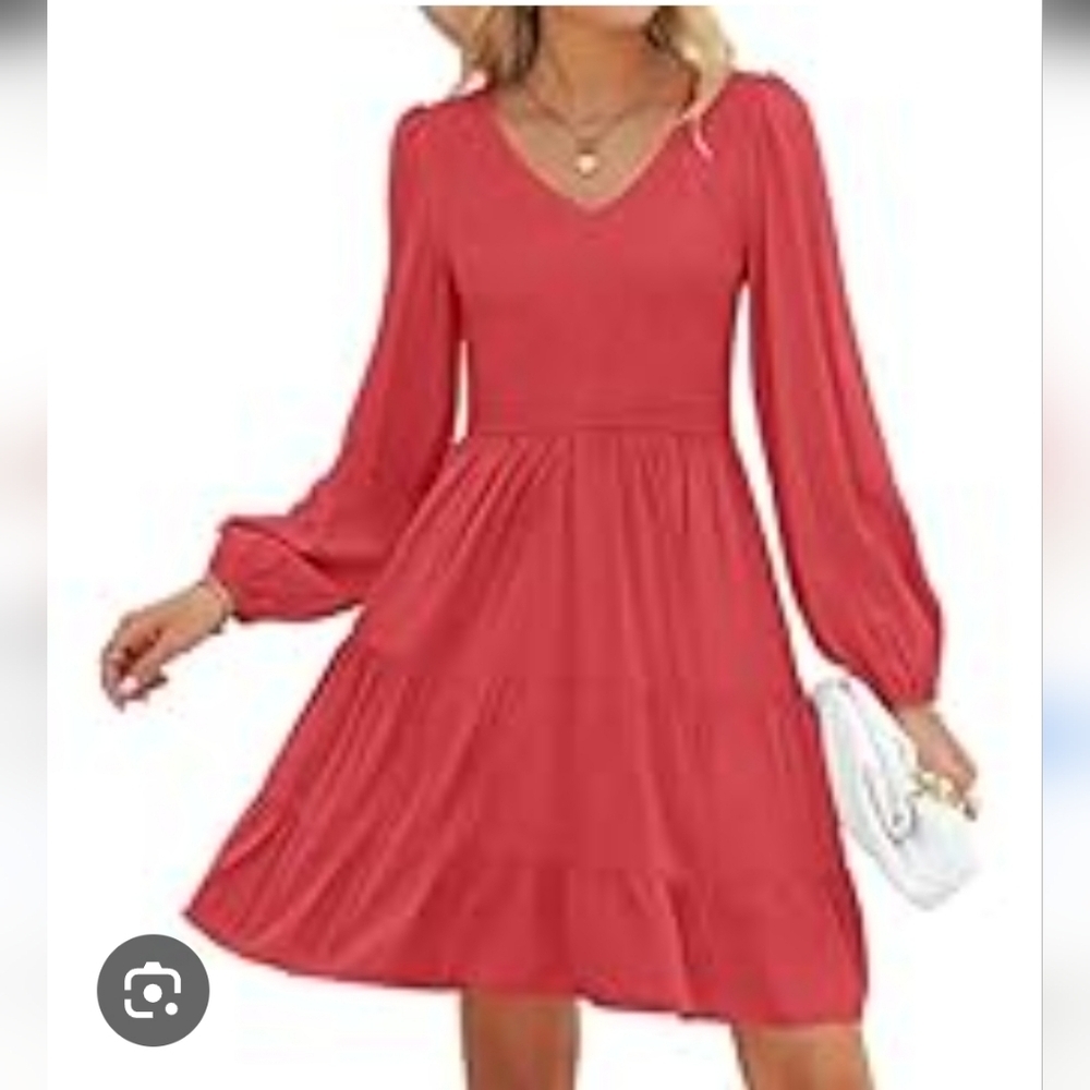 Zesica V-neckline Smocked Tiered Long Sleeve Rayon Dress Women's Size S